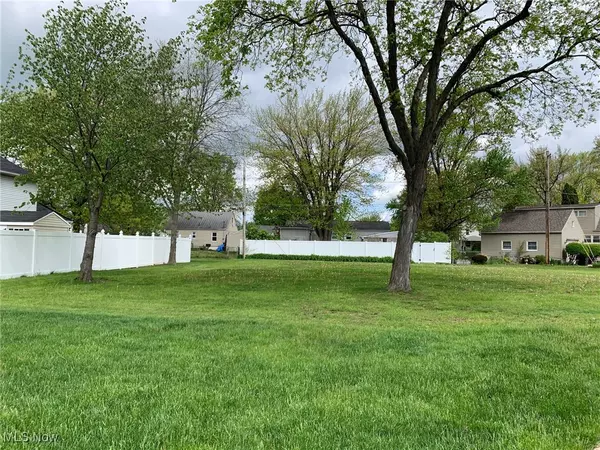 Elyria, OH 44035,950 W River RD N