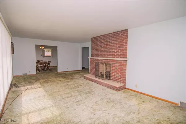 St Clairsville, OH 43950,111 Clark RD