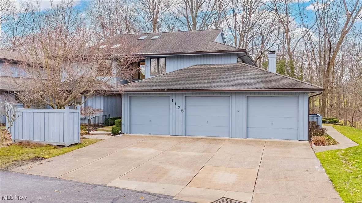 Stow, OH 44224,1175 Inverness LN