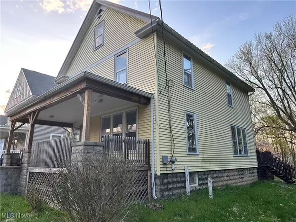 Ashtabula, OH 44004,91 W 44th ST