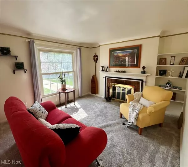 Middleburg Heights, OH 44130,16346 Barriemore AVE