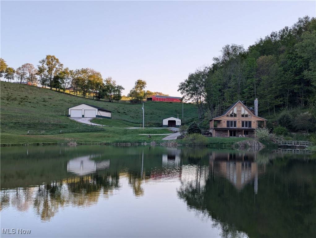 5216 Arrow RD NW, Minerva, OH 44657