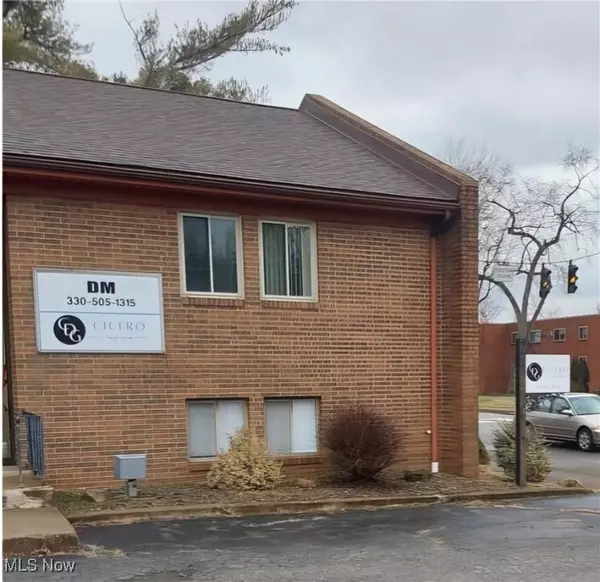 Niles, OH 44446,52 E Park AVE #B