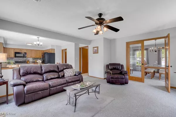 Twinsburg, OH 44087,1322 Sharonbrook DR