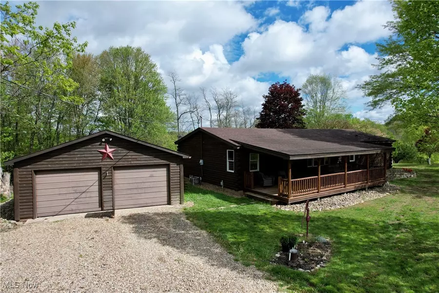 5103 Brocade RD SE, Amsterdam, OH 43903