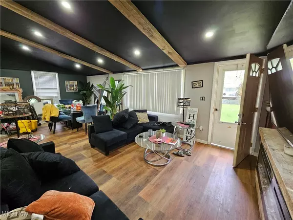 Warren, OH 44485,507 Oak CIR SW