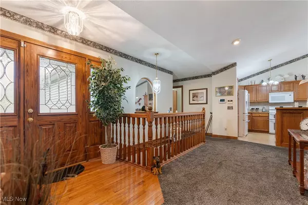 Canton, OH 44704,2806 Pin Oak ST NE
