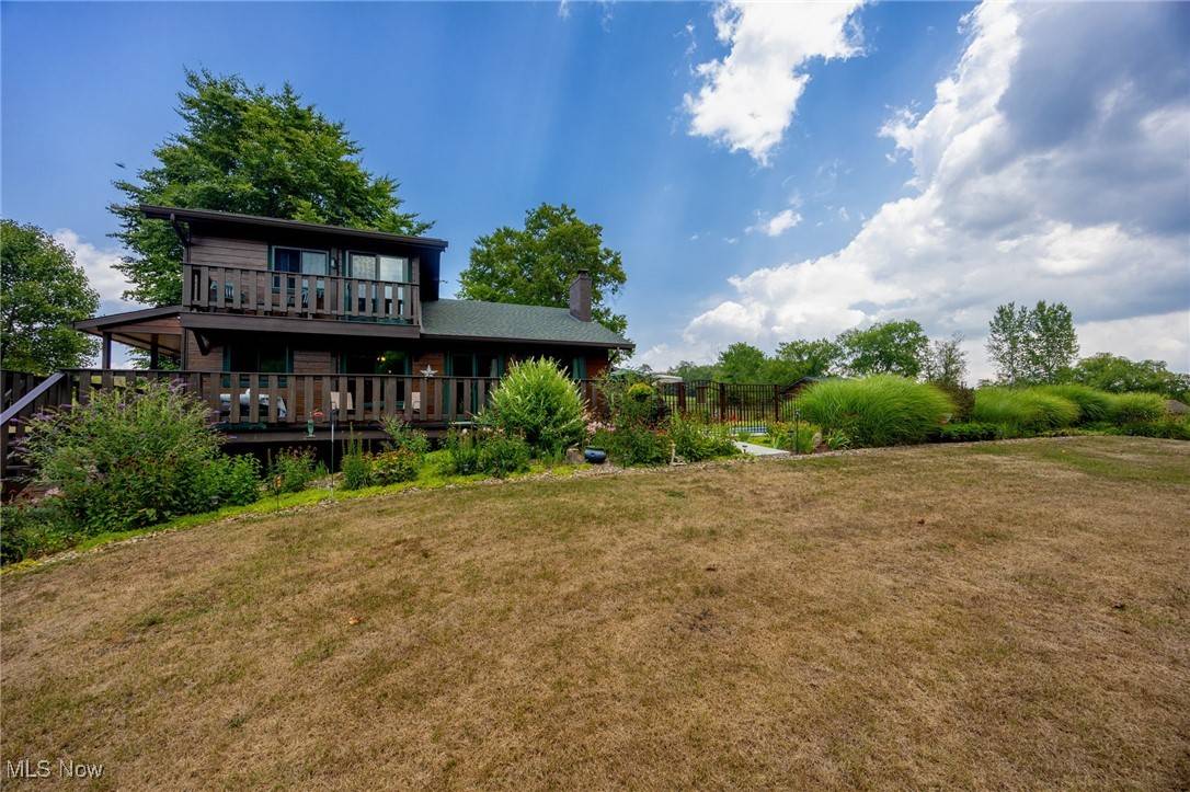 55901 Deep Run RD, Martins Ferry, OH 43935