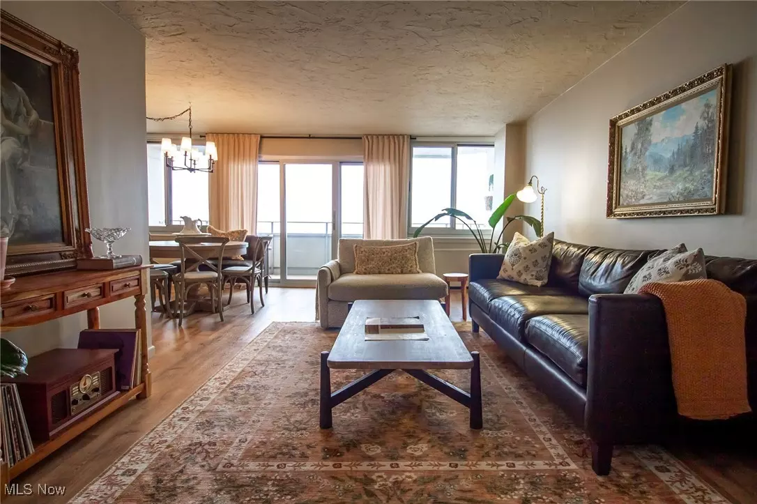 Lakewood, OH 44107,12900 Lake AVE #1915