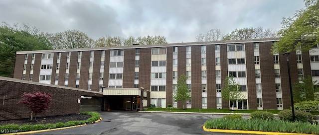 3068 Kent RD #211, Stow, OH 44224