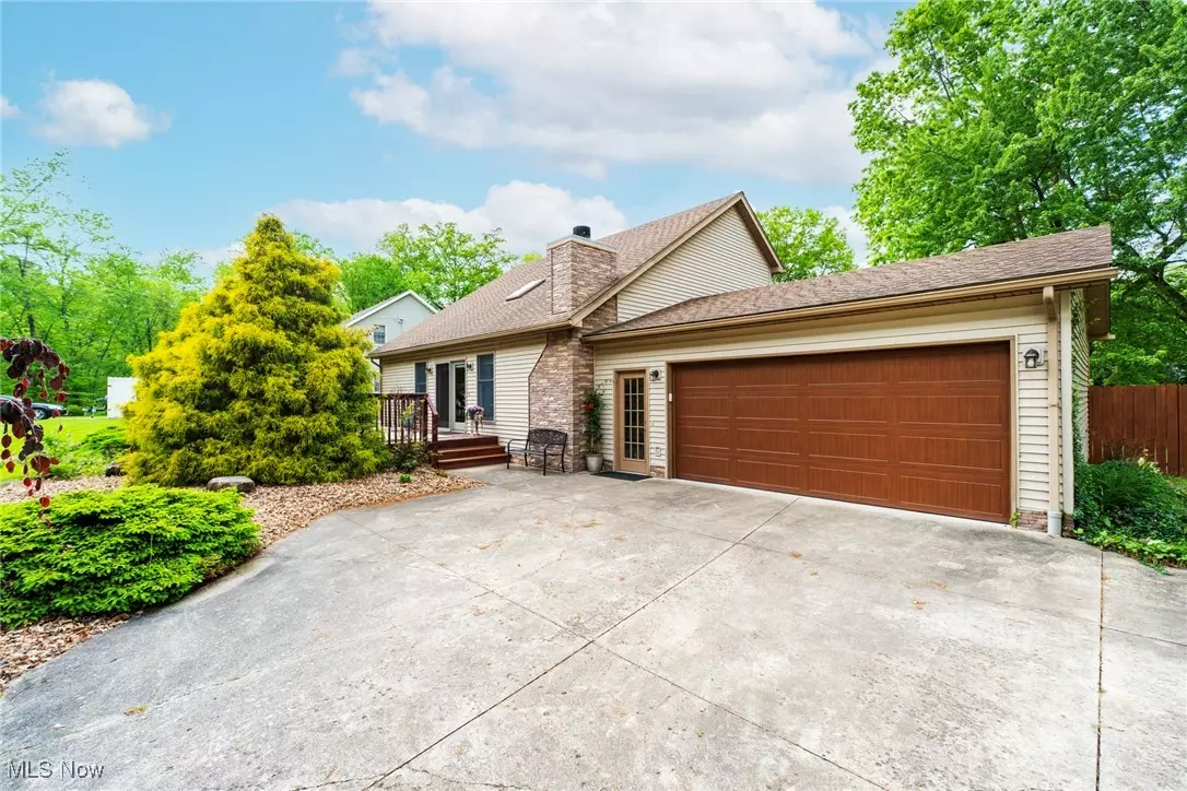 Lake Milton, OH 44429,17466 Idylwild AVE