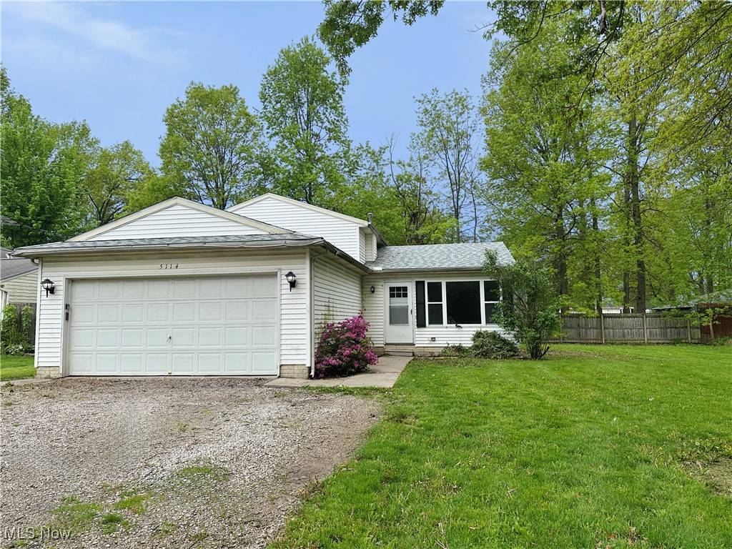 5114 Liberty AVE, Lorain, OH 44055