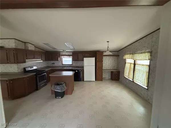 Newton Falls, OH 44444,6829 Lee RD