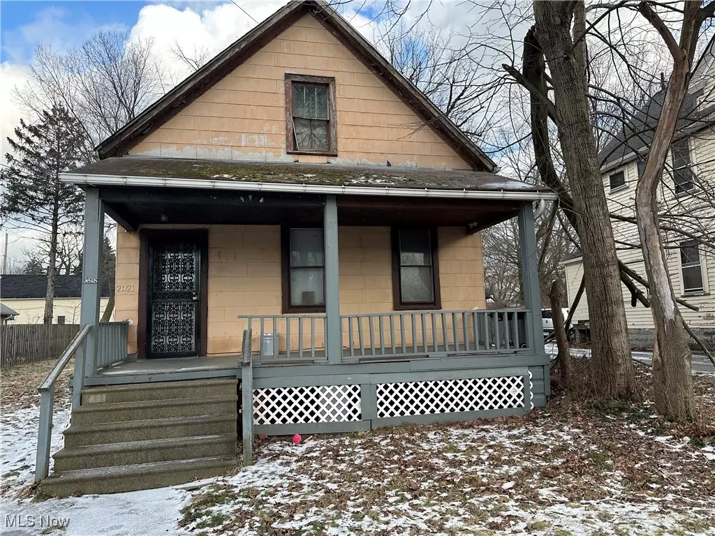 Cleveland, OH 44104,2921 E 114th