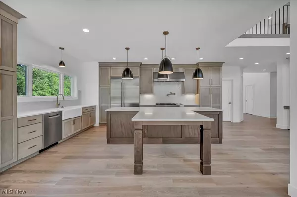 Orange, OH 44022,4860 Brainard RD