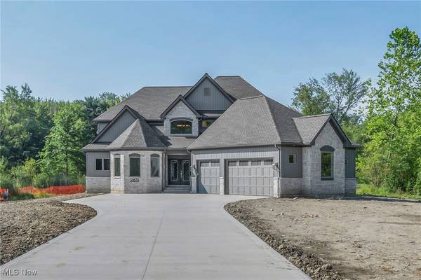 405 Club DR W, Aurora, OH 44202