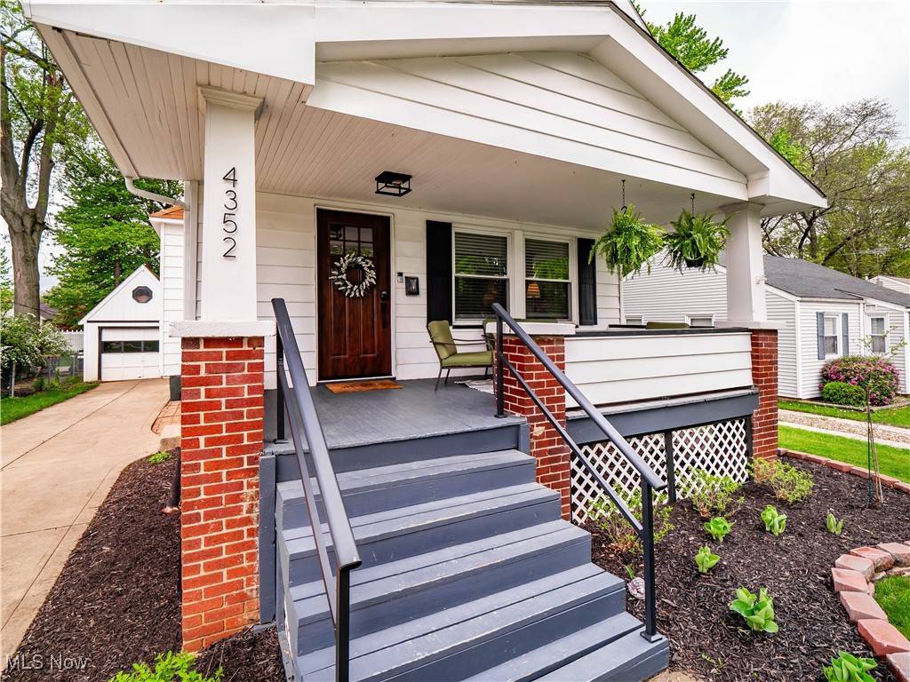 Fairview Park, OH 44126,4352 W 227th ST