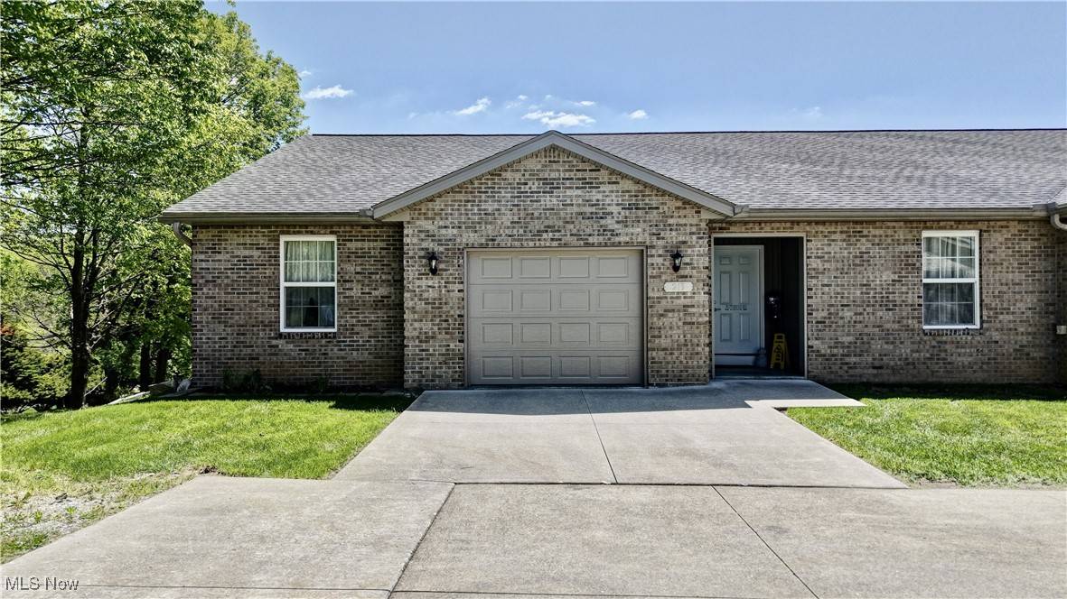 Millersburg, OH 44654,213 Knollton DR