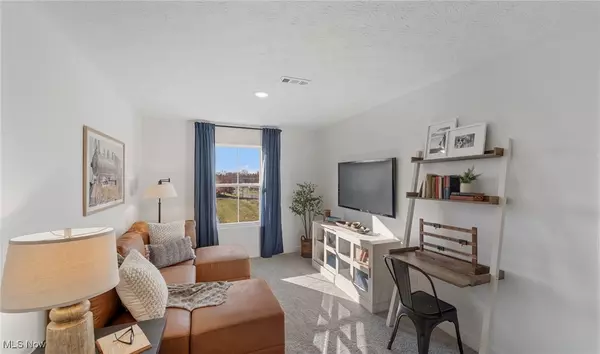Louisville, OH 44641,2986 McIntosh DR NE