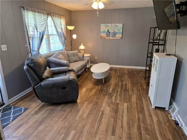Madison, OH 44057,1455 Easton AVE