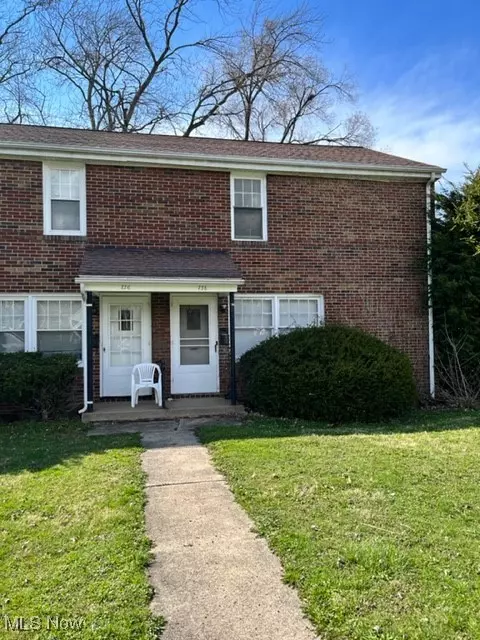 Niles, OH 44446,738 West ST