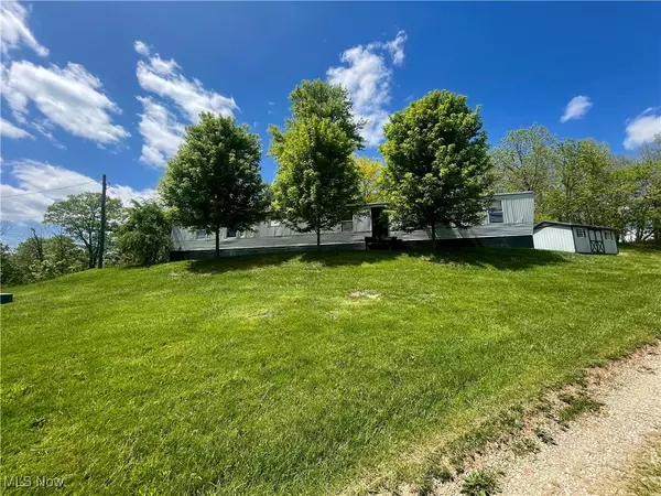 57833 Montour Road, Senecaville, OH 43780
