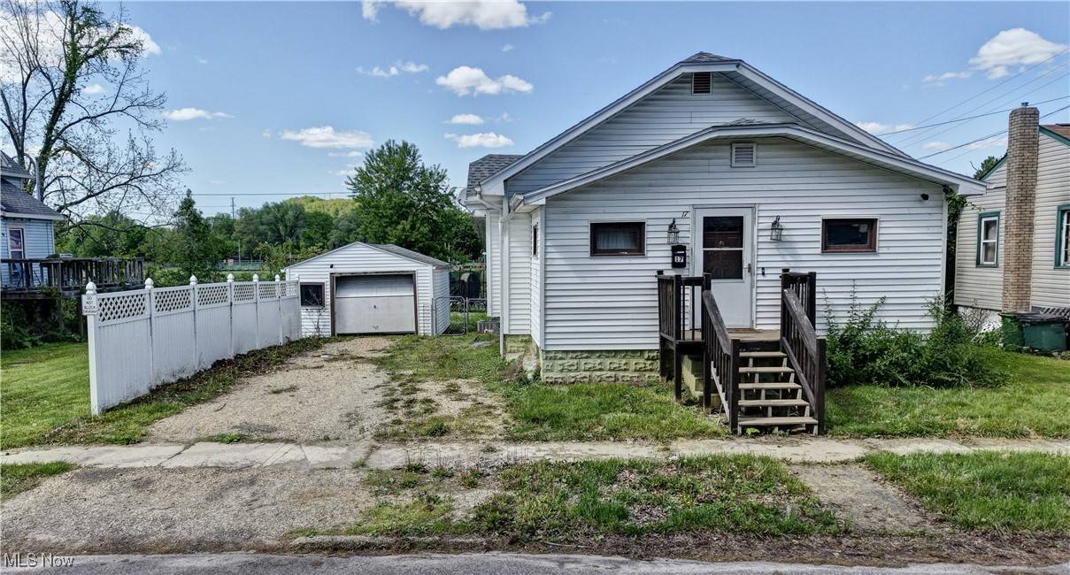 17 Spring ST, Dennison, OH 44621