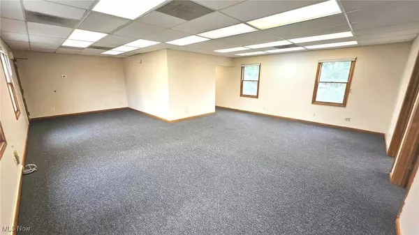 Solon, OH 44139,33610 Solon RD #3