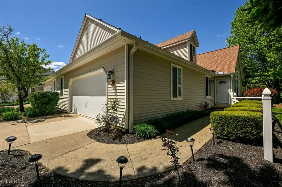 4212 Castle RDG, Copley, OH 44321