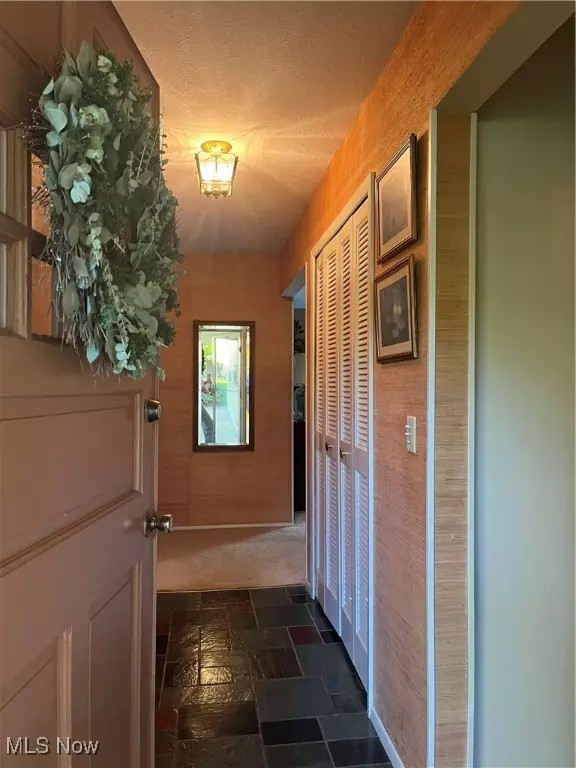 Berea, OH 44017,319 Robin DR