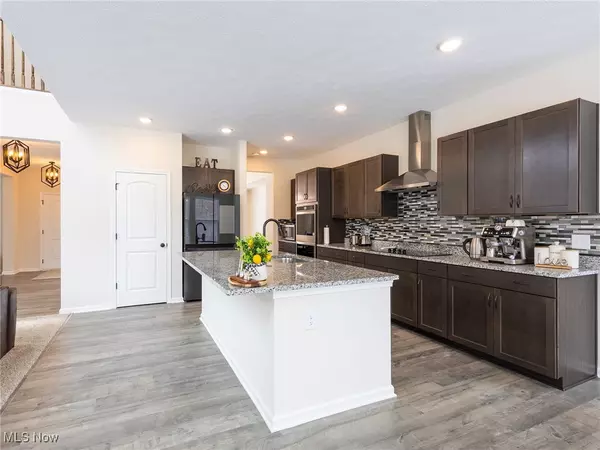 Brunswick Hills, OH 44212,2865 Galway DR