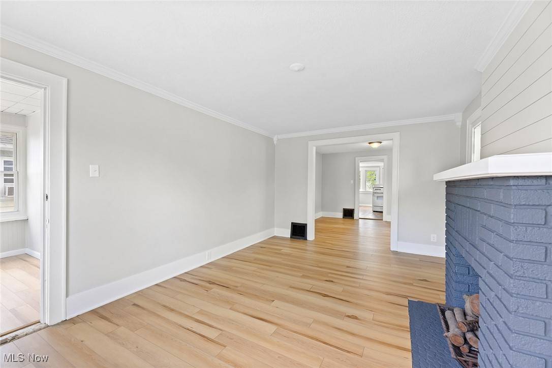 Akron, OH 44306,1254 Delos ST