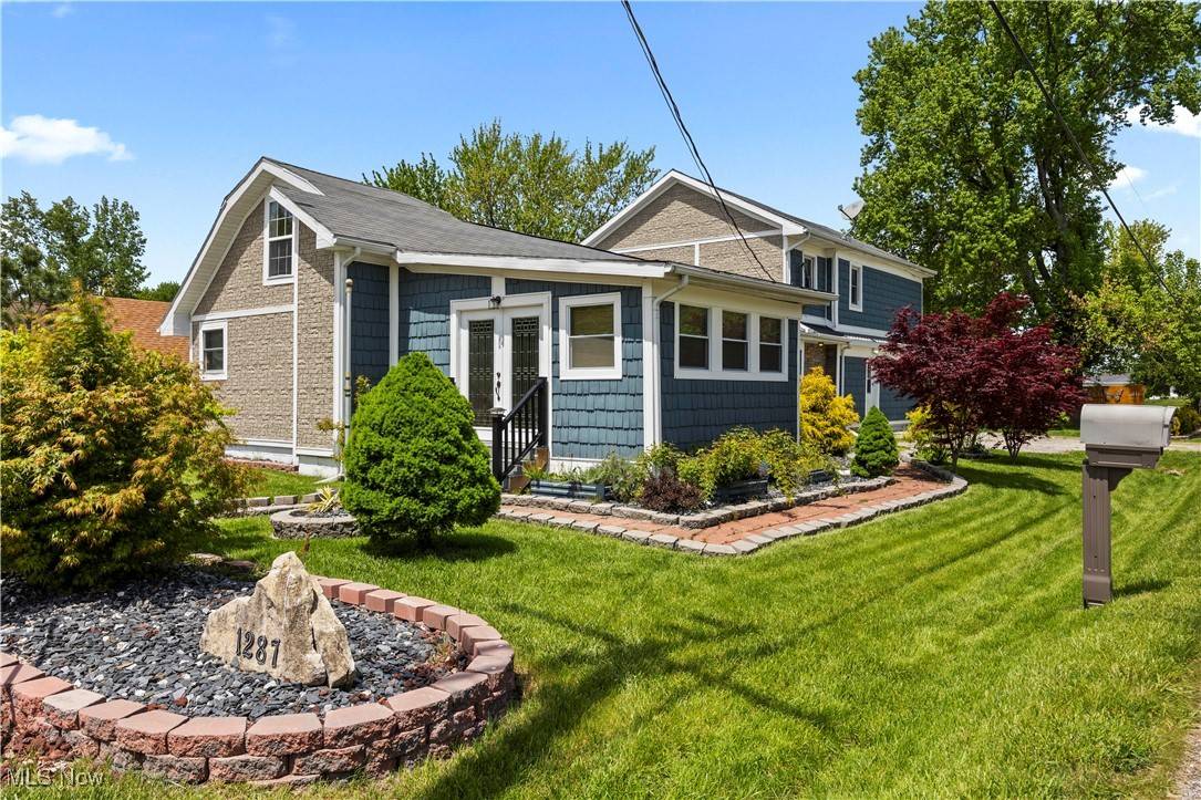 1287 E Garnet AVE, Port Clinton, OH 43452