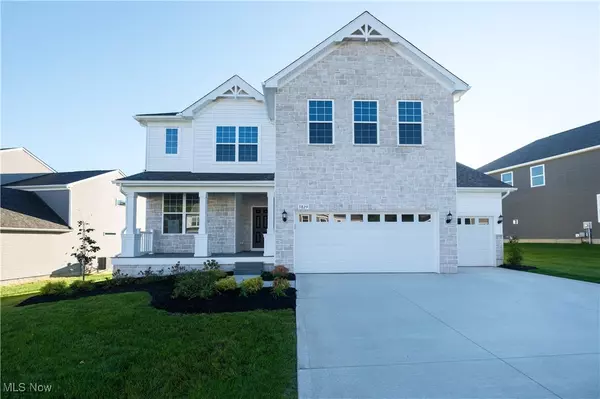 3829 Jacobs LN, Green, OH 44685