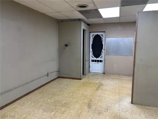 Boardman, OH 44512,980 Mathews RD #2