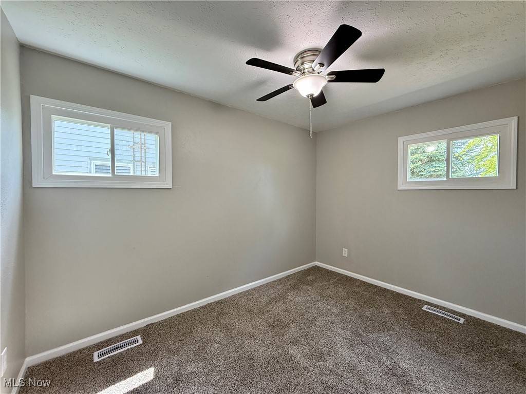 Lorain, OH 44055,4213 Tacoma AVE
