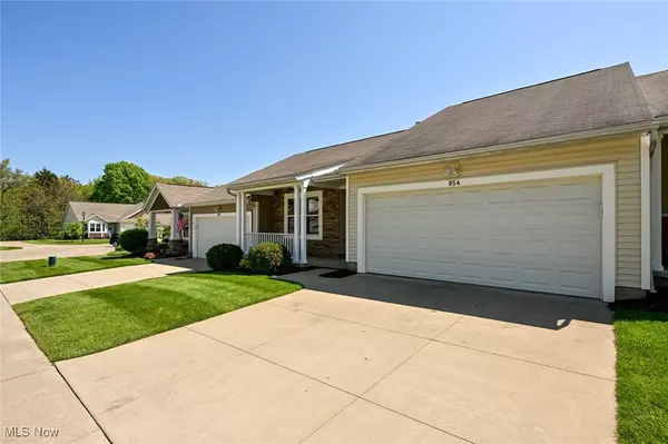 Akron, OH 44312,854 Bristol DR