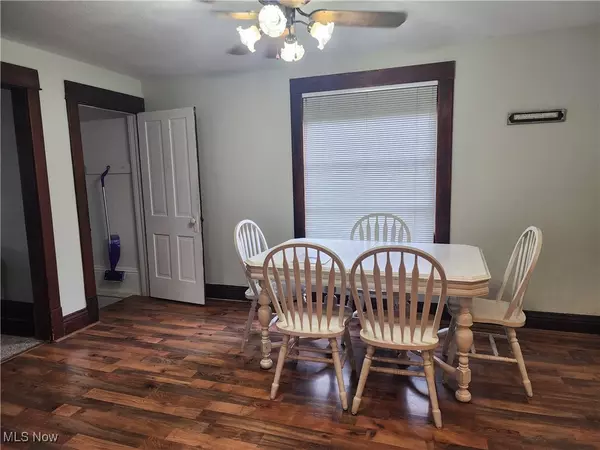 Coshocton, OH 43812,1327 Orange ST