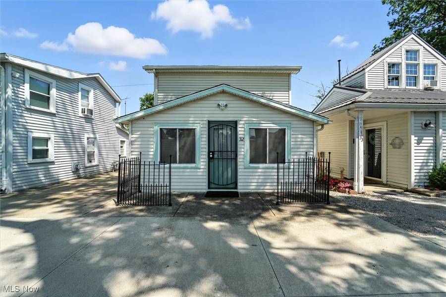 32 Billow Beach, Ashtabula, OH 44004