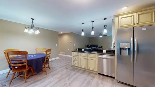 Belpre, OH 45714,416 Elm Street Unit B