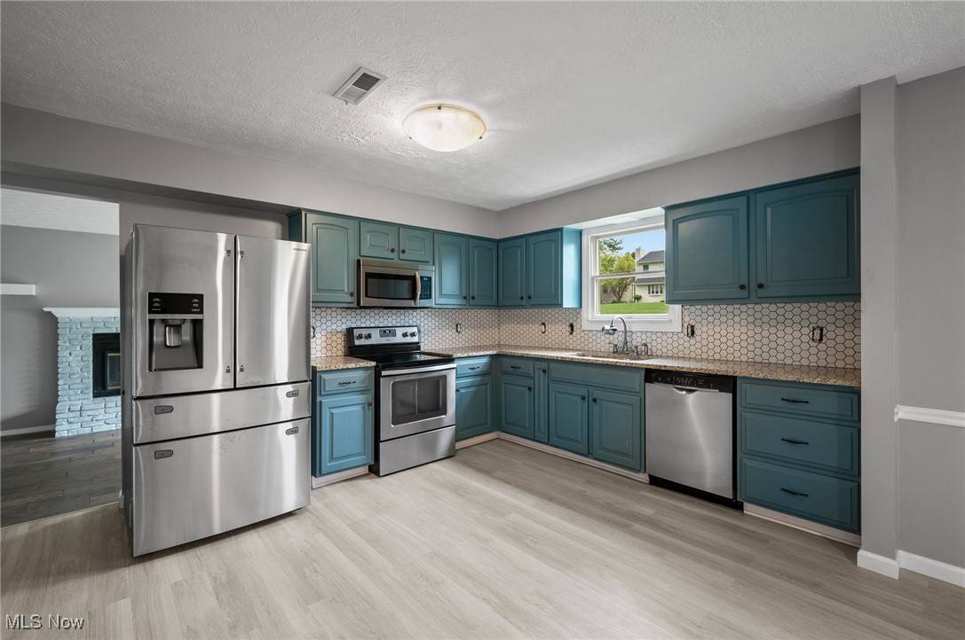 Strongsville, OH 44136,13971 Walking Stick WAY