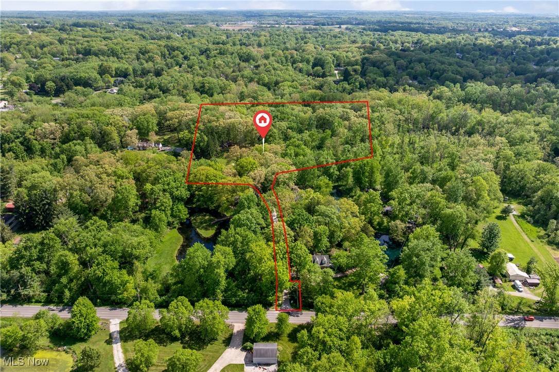 Clinton, OH 44216,996 White Oaks DR