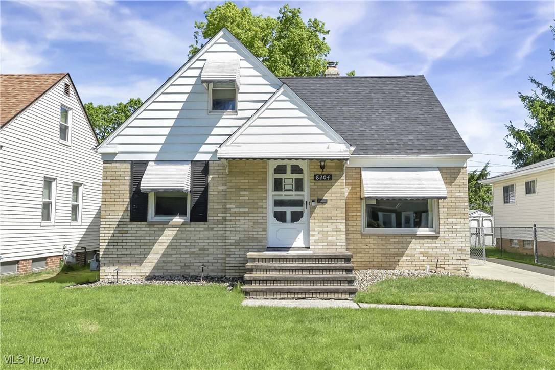 Parma, OH 44129,8204 Southington DR