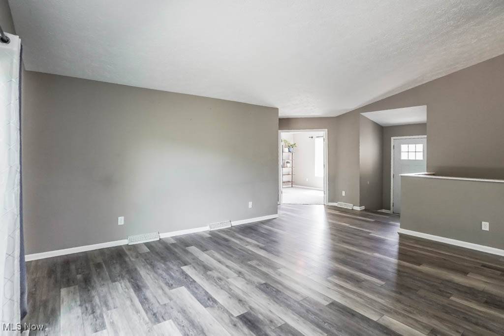 Louisville, OH 44641,5291 Francesca ST NE