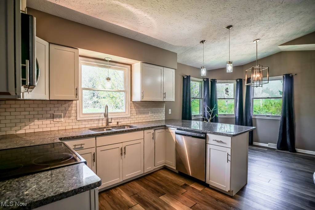 Louisville, OH 44641,5291 Francesca ST NE