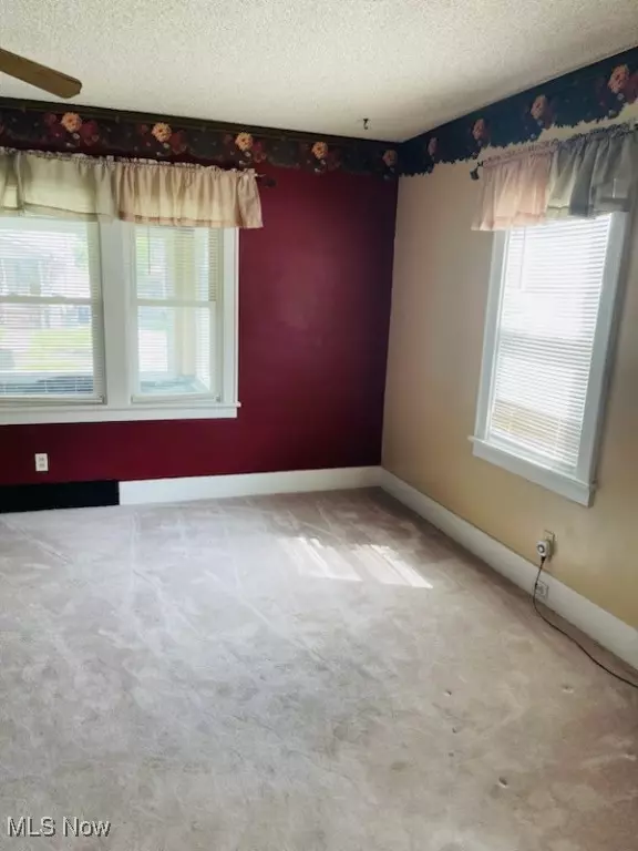 Akron, OH 44312,2526 Albrecht AVE