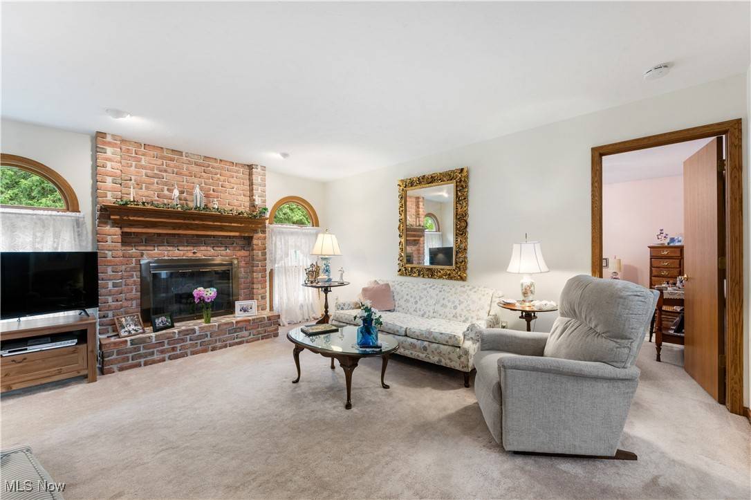 Wadsworth, OH 44281,206 Blackstone CIR