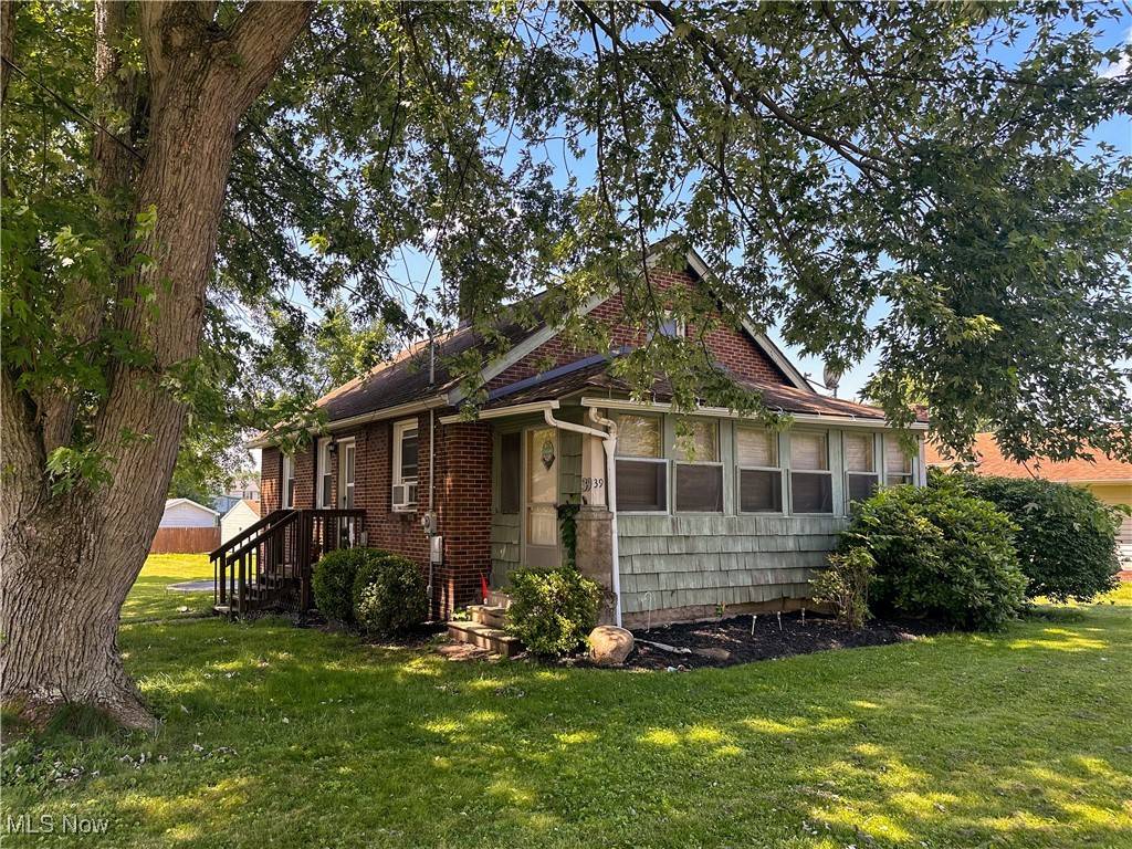 39 Wayne ST, Niles, OH 44446