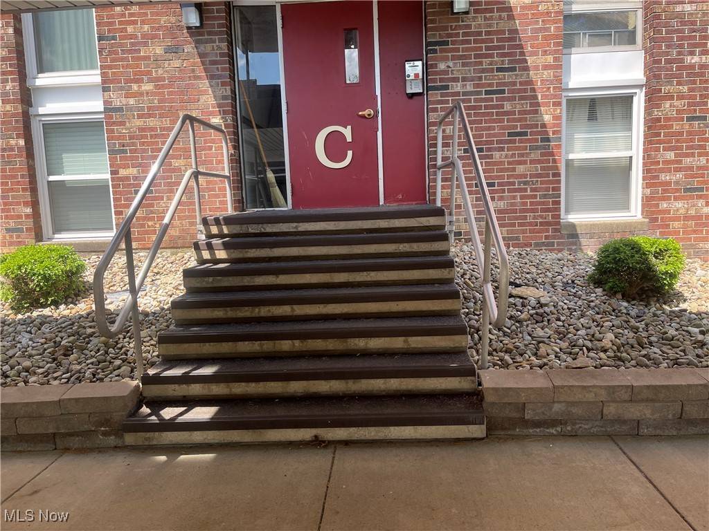 Warren, OH 44483,2540 N River RD NE #C#12