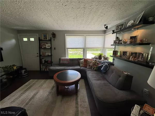 Warren, OH 44481,2043 State RD